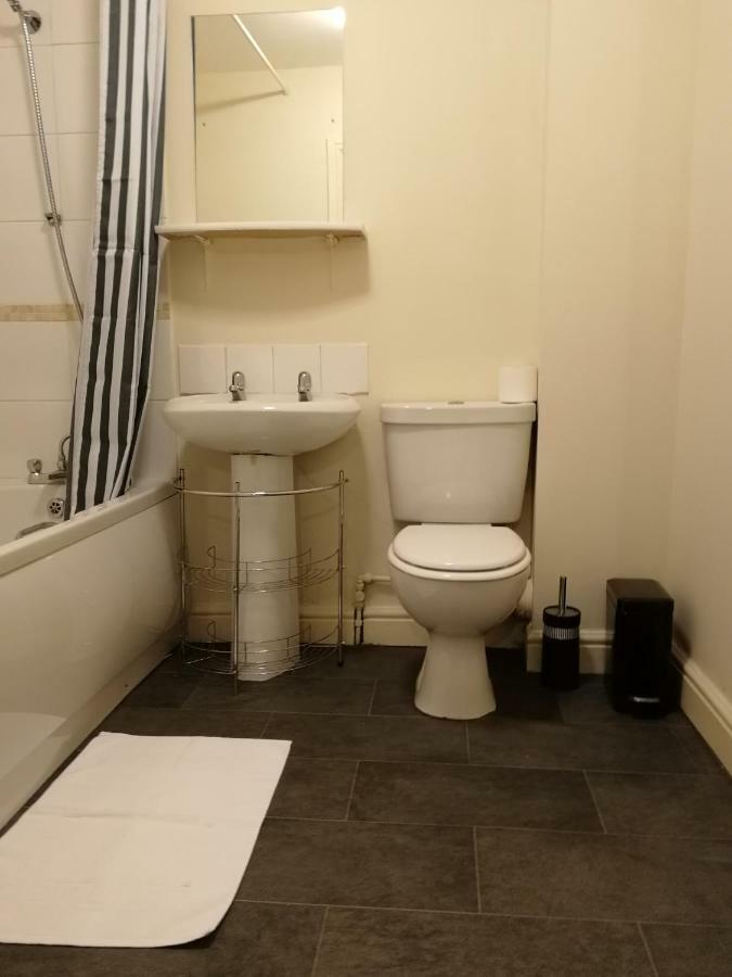 Metrolets 2 Apartment Luton  Ngoại thất bức ảnh