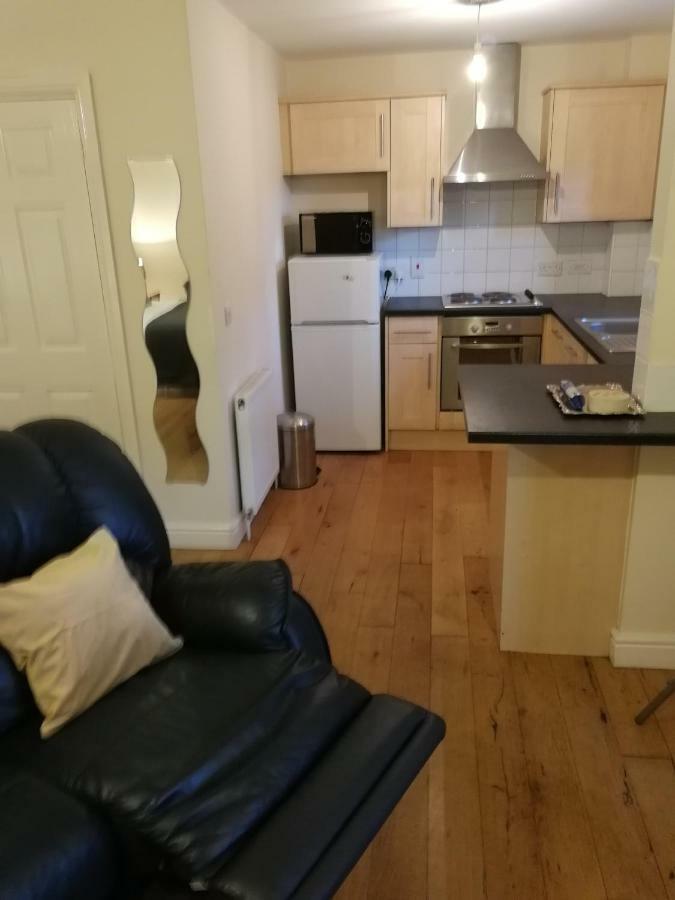 Metrolets 2 Apartment Luton  Ngoại thất bức ảnh